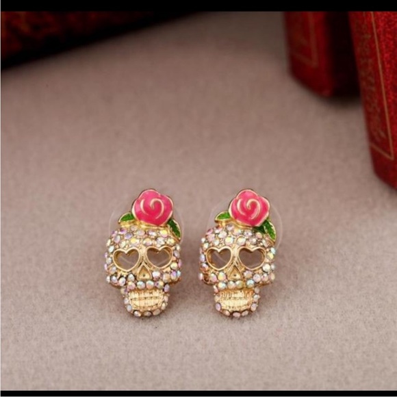 Sugar Skull Earrings for pierced ears NWT - Picture 3 of 3